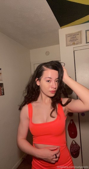 curlyexotic Photo #20
