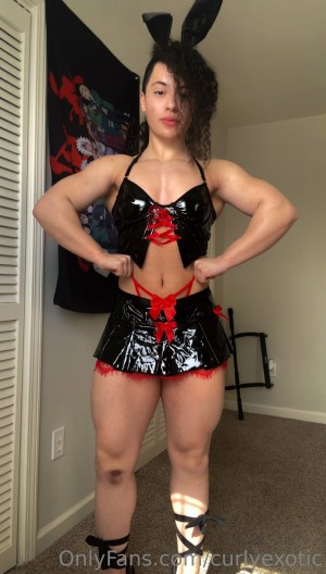 curlyexotic Photo #68