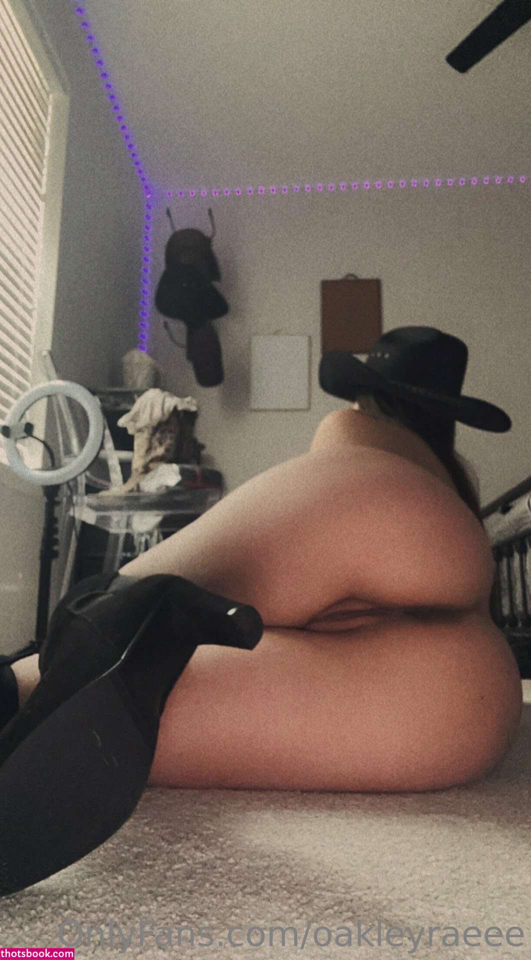 Oakley Rae Photo #260