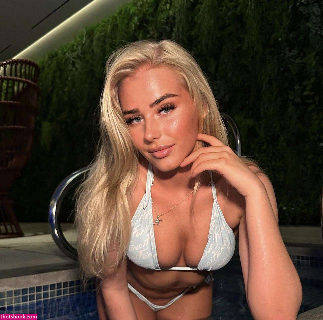 Saffron Silva Photo #23