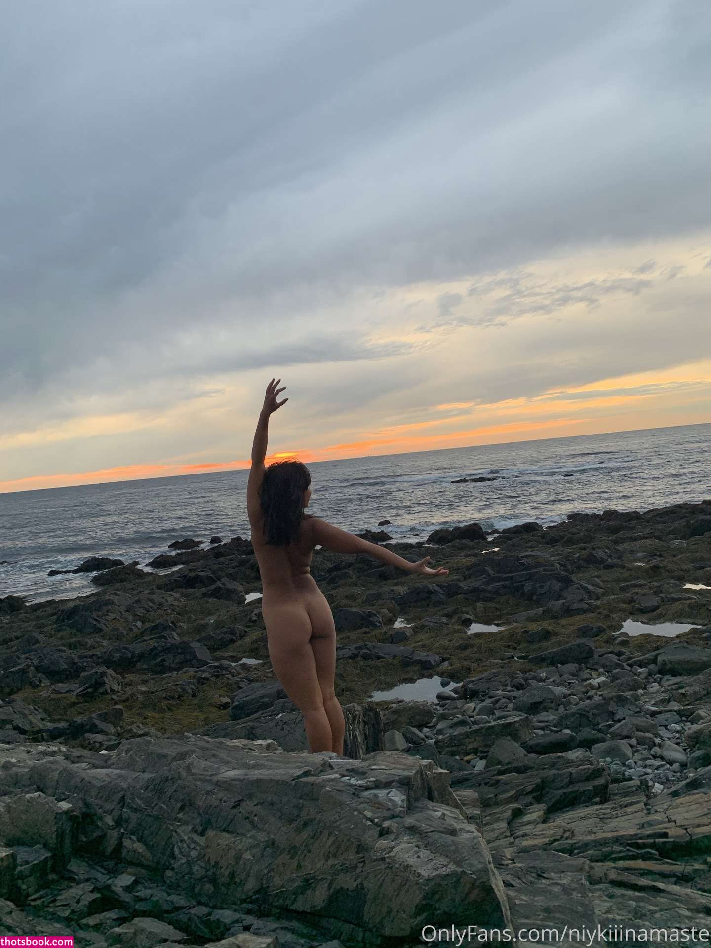 Niykiiinamaste Photo #14