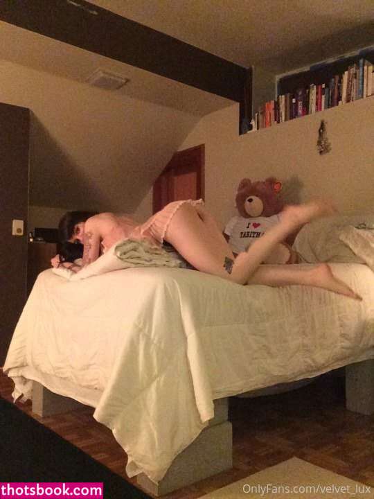 Velvet Lux Photo #57