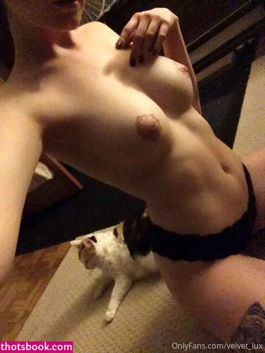 Velvet Lux Photo #60