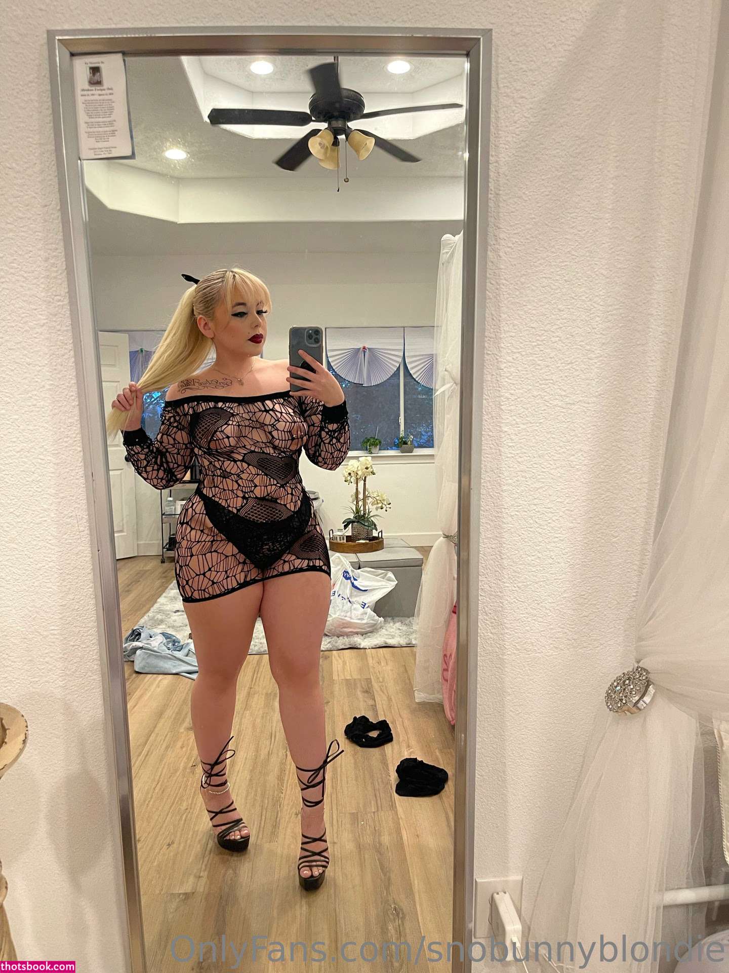 snobunnyblondie Photo #23