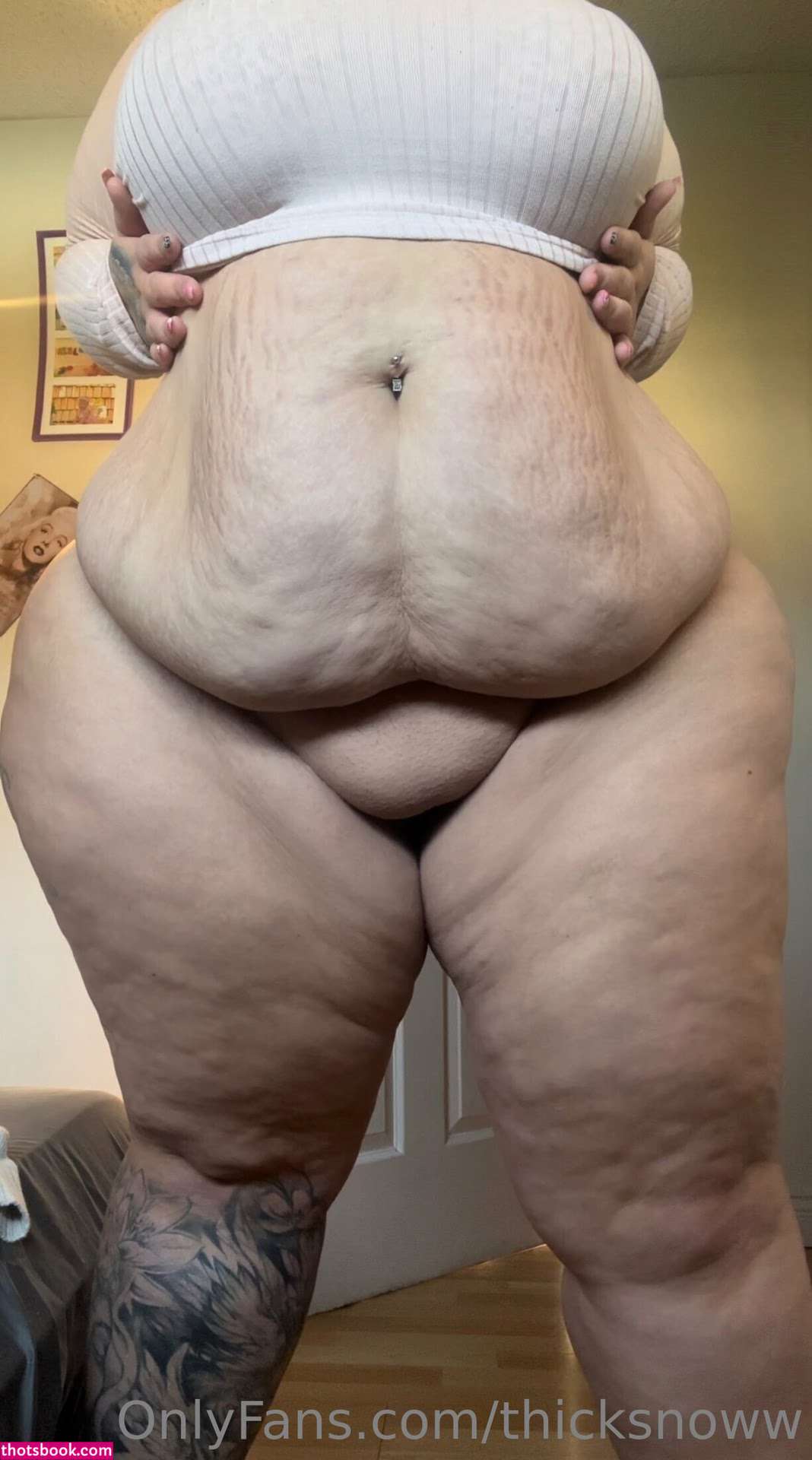 thicksnoww Photo #40