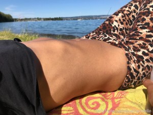 Lou Charmelle Photo #129