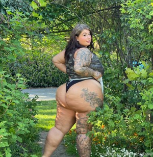 thicksnoww Photo #155