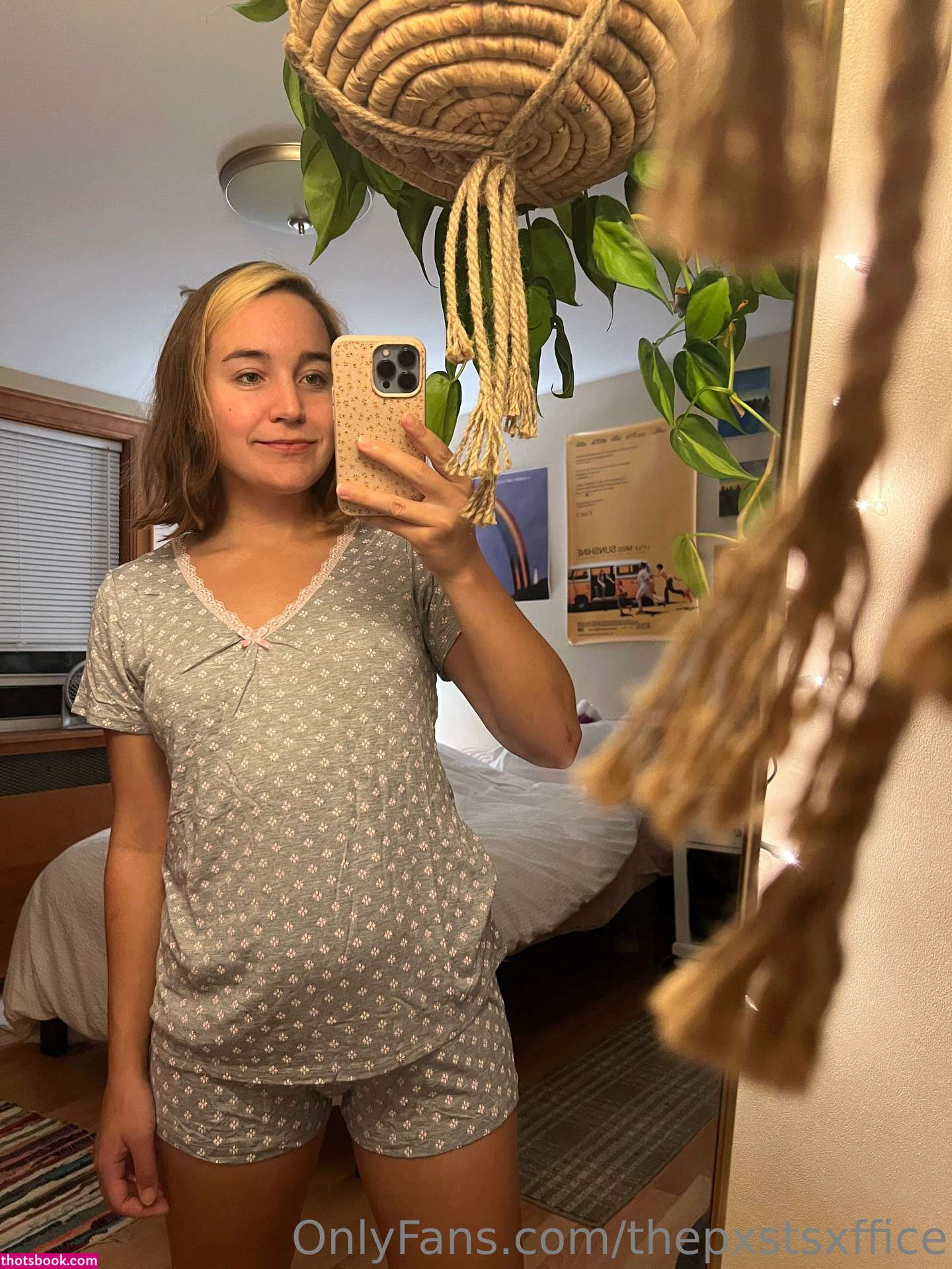 Erin Postsoffice Photo #140