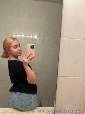 Erin Postsoffice Photo #152