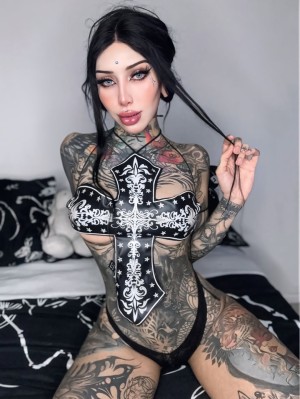 Divinajuventu Photo #6