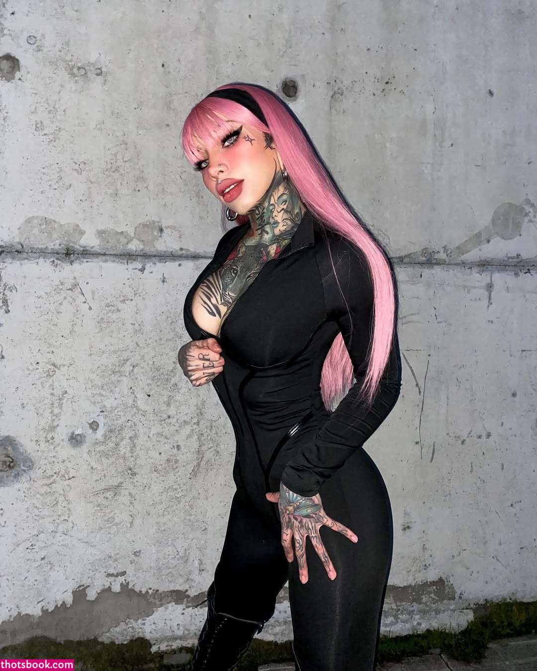 Divinajuventu Photo #12