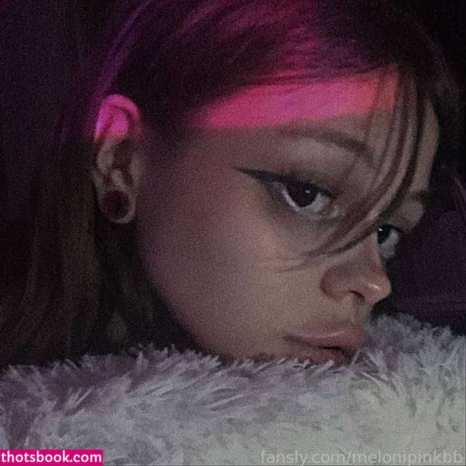 melonipinkbb Photo #14