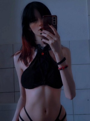 Sm0ltiddym0thgf Photo #11