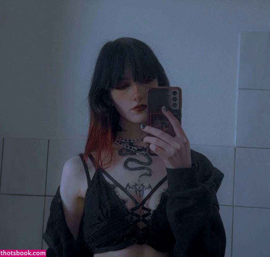 Sm0ltiddym0thgf Photo #20