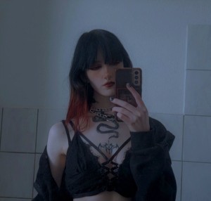 Sm0ltiddym0thgf Photo #20