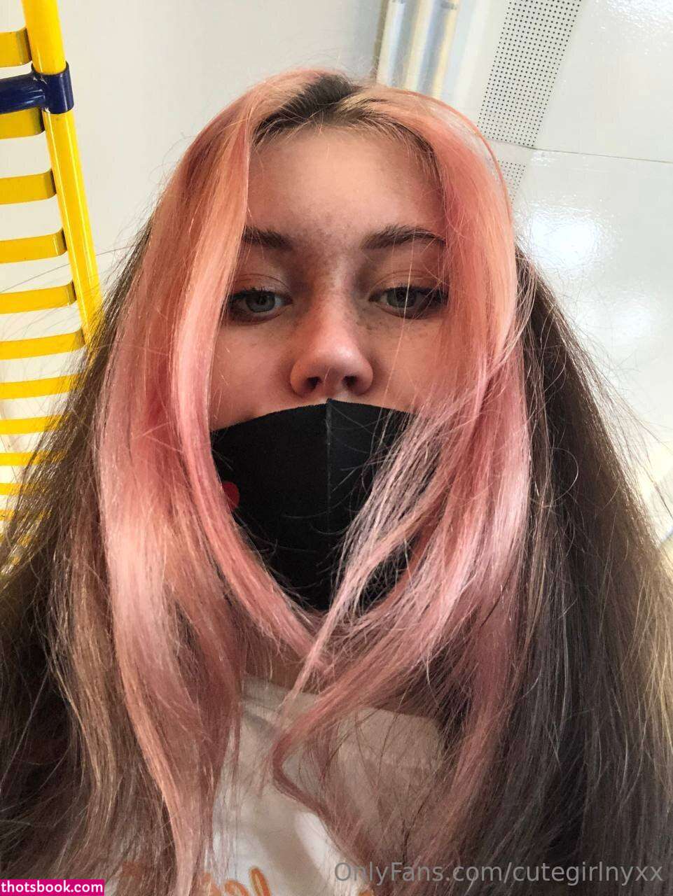 cutegirlnyxx Photo #8