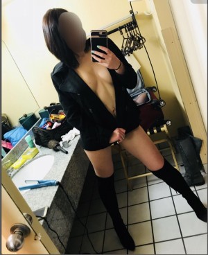 Hot Wife91 Photo #32