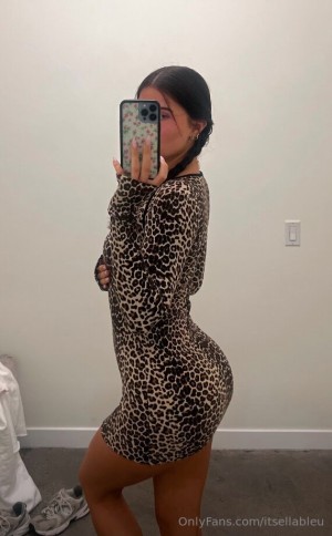 itsellableu Photo #16