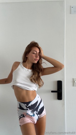 melts69 Photo #12