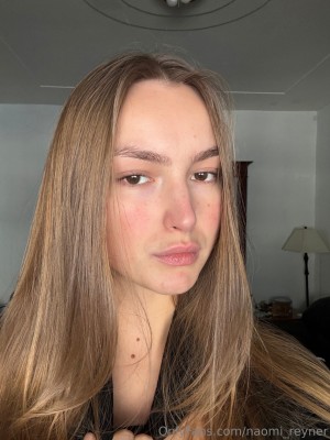 Naomi Reyner Photo #26