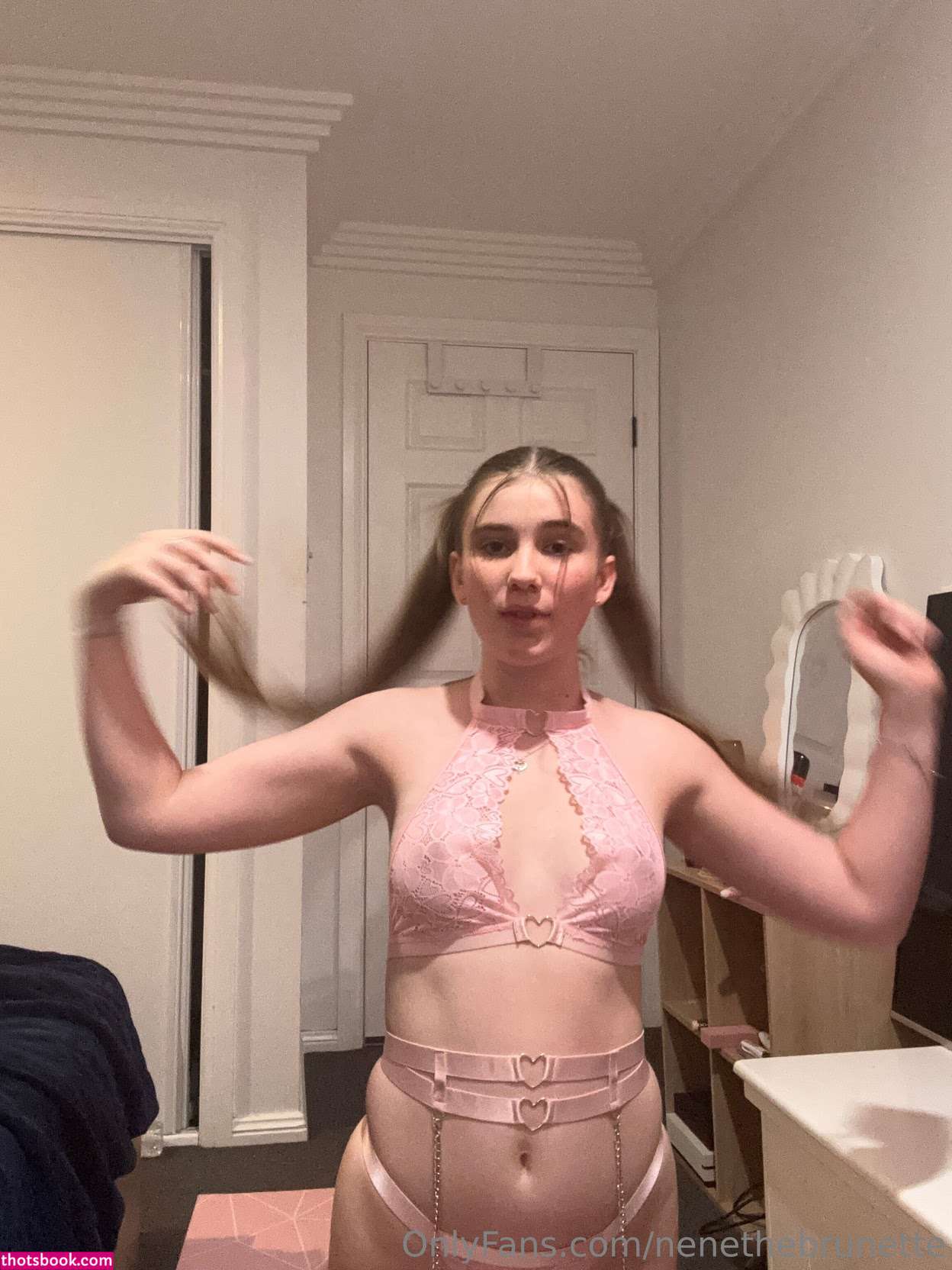 nenethebrunette Photo #20