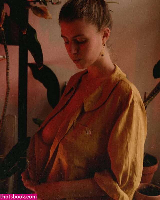 Agnes Verano Photo #7