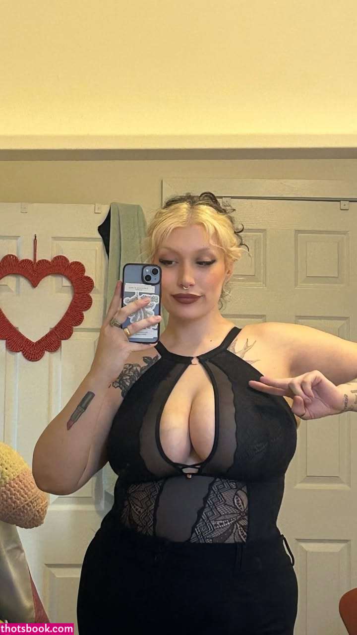 lilpochaco Photo #91