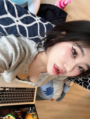 Qwerty Xxm Photo #43