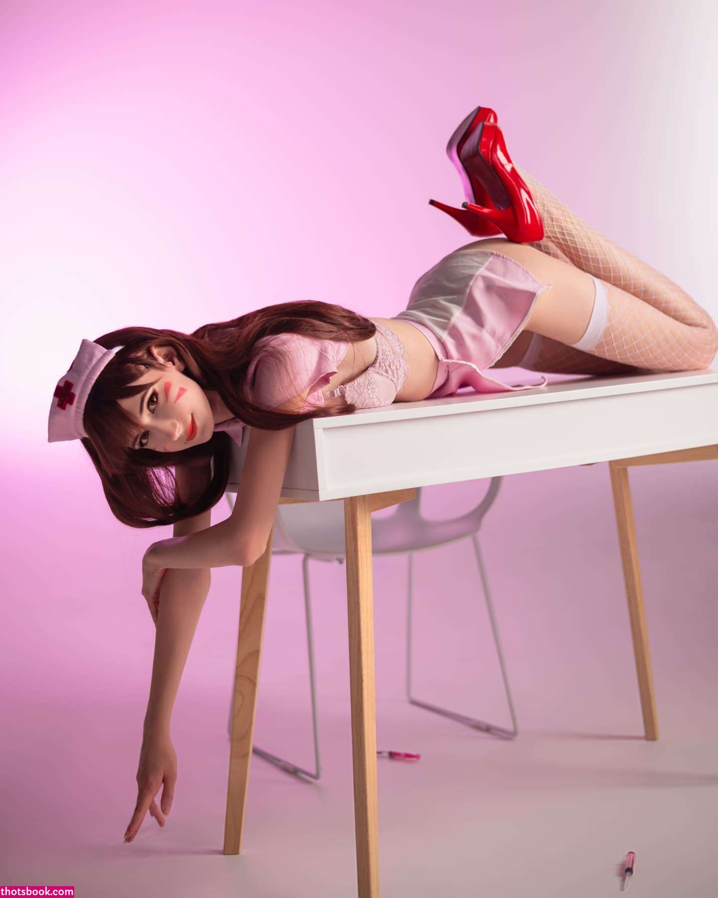 Holly White Photo #25