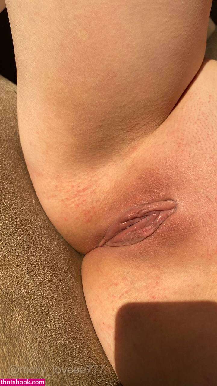 Molly Loveee Photo #25