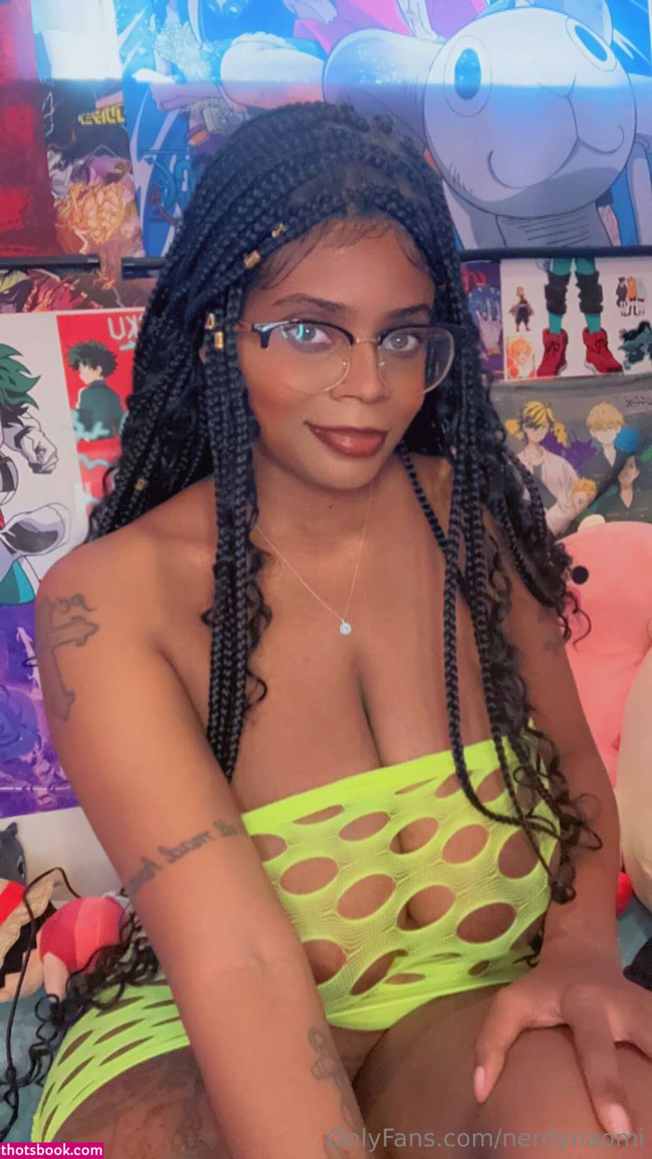 nerdynaomi Photo #24