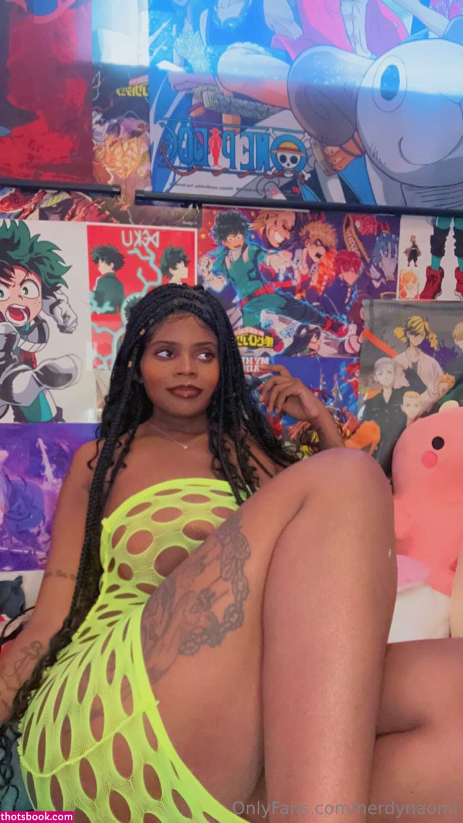 nerdynaomi Photo #26