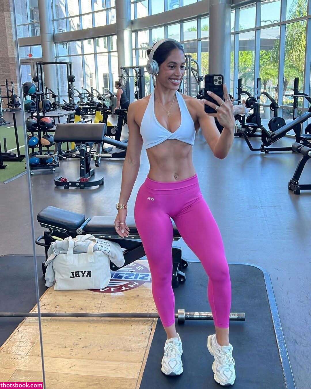 Savannah Pesante Photo #9