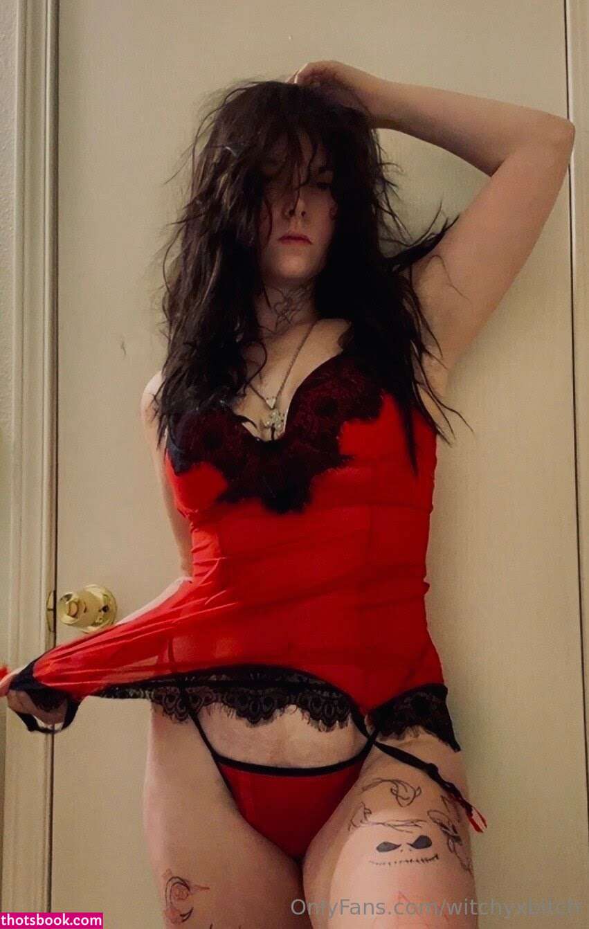 witchyxbitch Photo #4