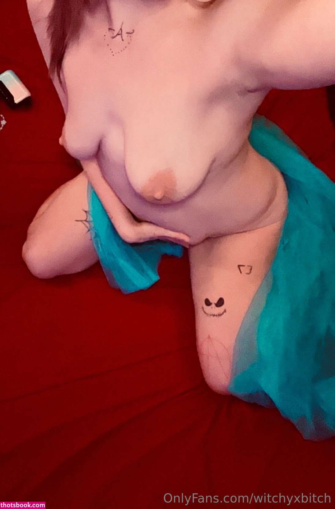 witchyxbitch Photo #15