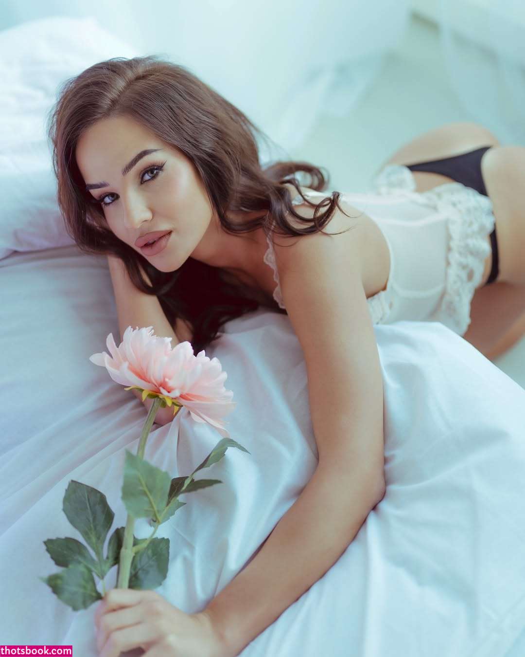 Anet Slotova Photo #27