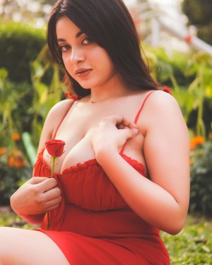 mumtahinaaa Photo #2