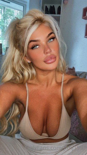 lucylou1989 Photo #19