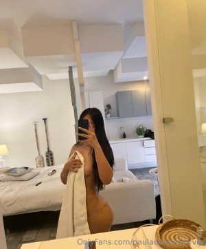 paulaandrr Photo #17