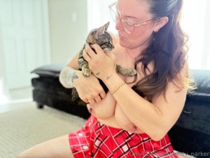 Pretty Parker Photo #7