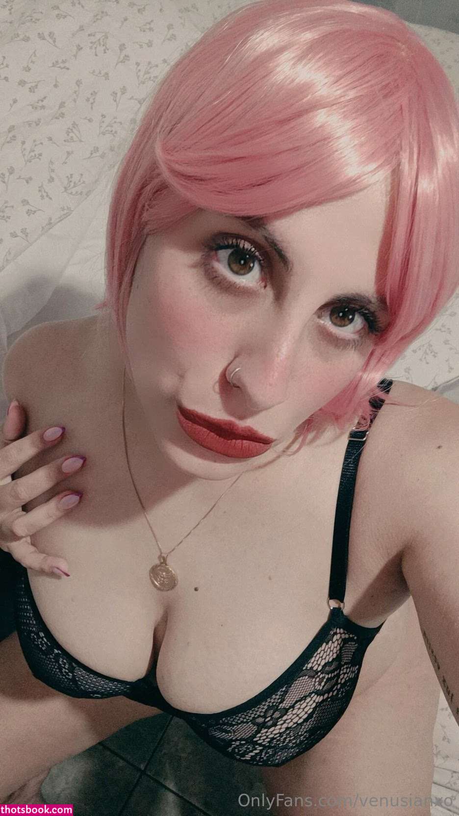 venusianxo Photo #23