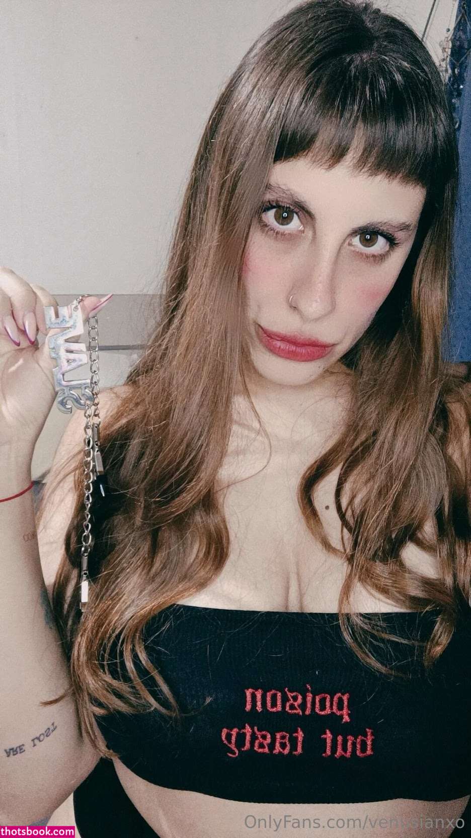 venusianxo Photo #30