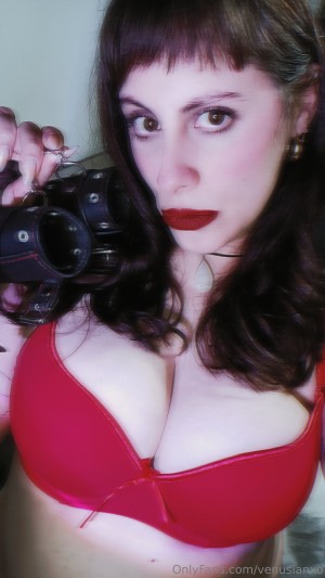 venusianxo Photo #37