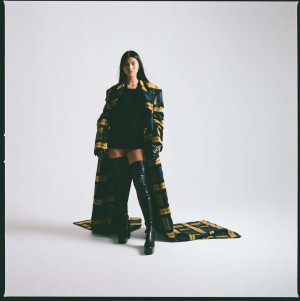 Amanda Sebastian Photo #7