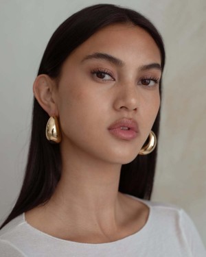 Amanda Sebastian Photo #28