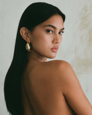 Amanda Sebastian Photo #36