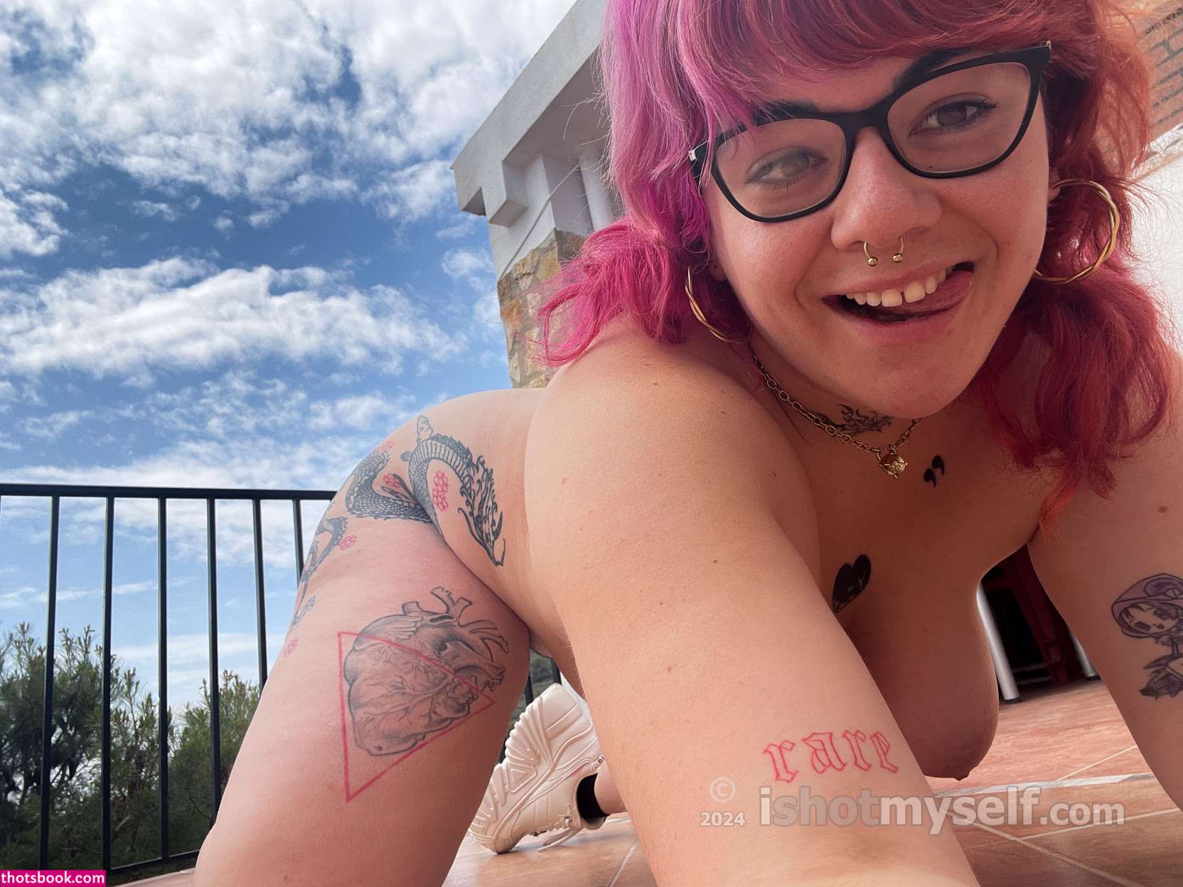 Clara Corvie Photo #4