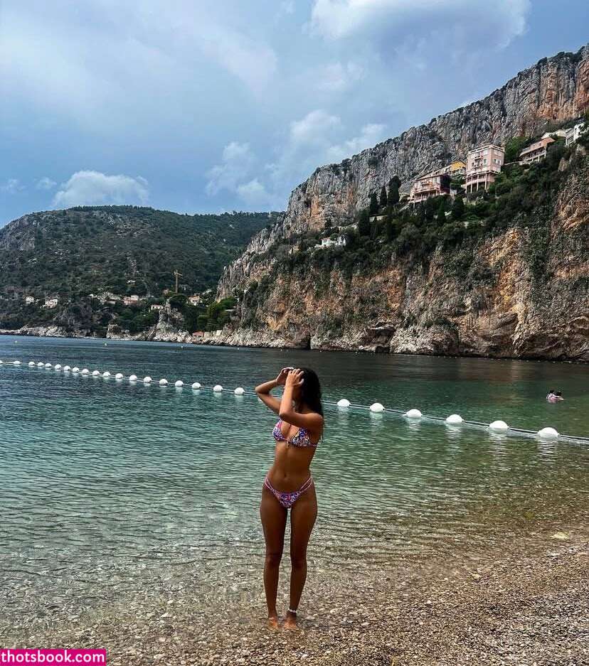 Diya Sharma Photo #39