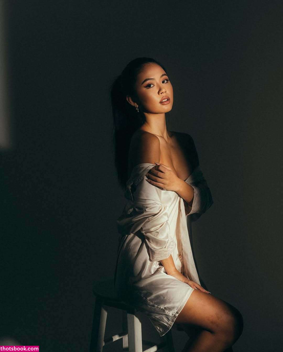 Elena Tsushima Photo #28