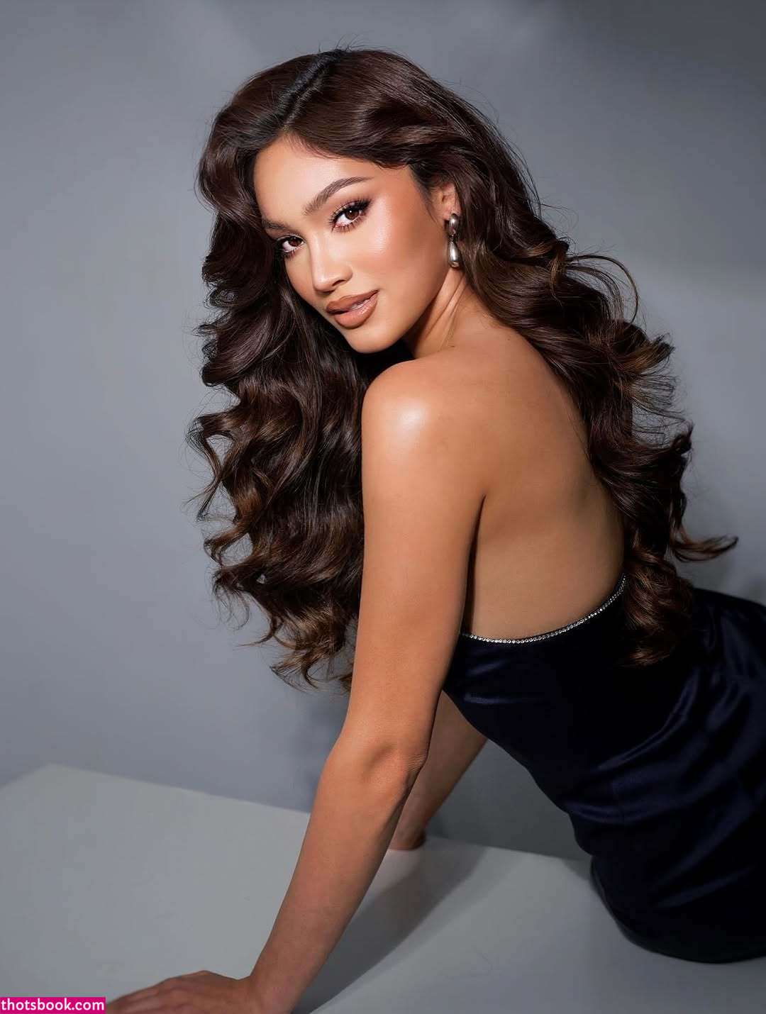 Vanessa Wenk Photo #19